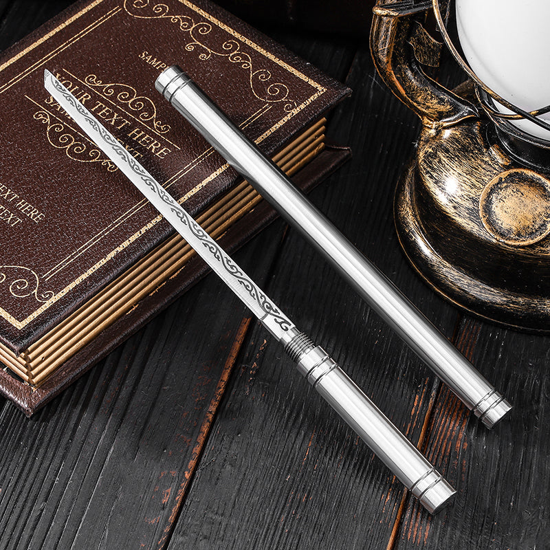 Solid steel roller cutter with threaded sheath, for assembly